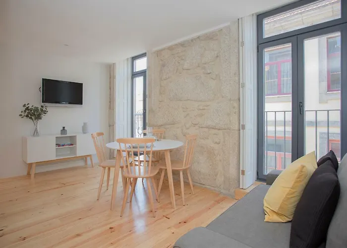 Appartement Liiiving In - Charming Downtown Delight Oporto