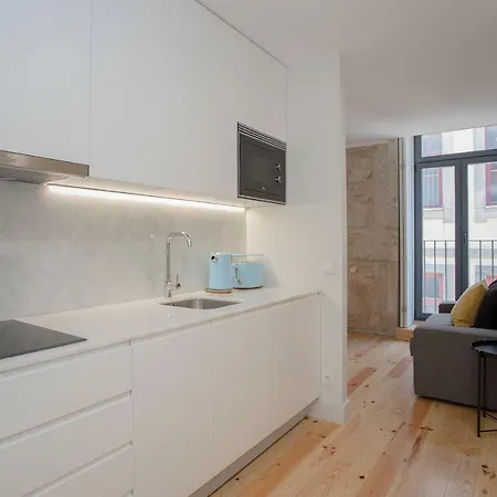 Liiiving In - Charming Downtown Delight Appartement Porto