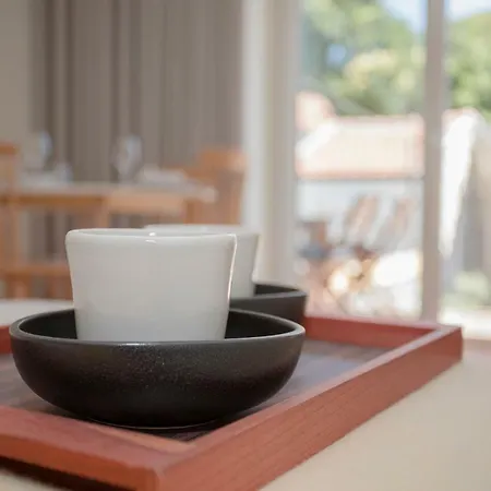 Liiiving In - Charming Downtown Delight Appartement