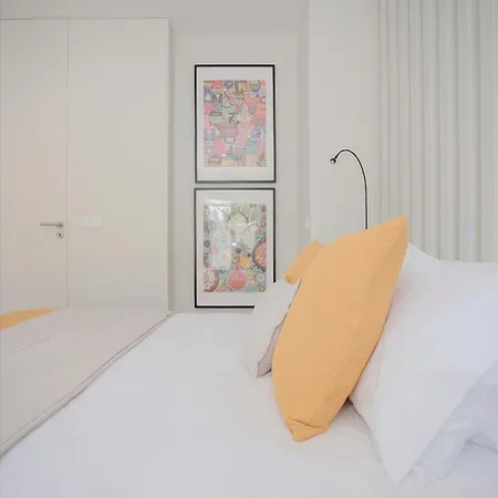 Liiiving In - Charming Downtown Delight アパート ポルト