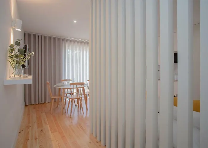 Liiiving In - Charming Downtown Delight Oporto