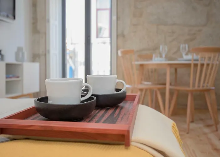 Liiiving In - Charming Downtown Delight *