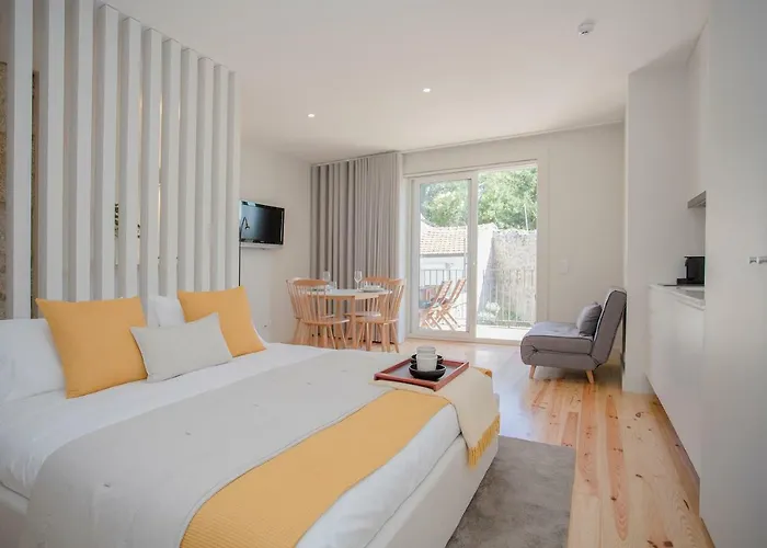 Liiiving In - Charming Downtown Delight * 波尔图